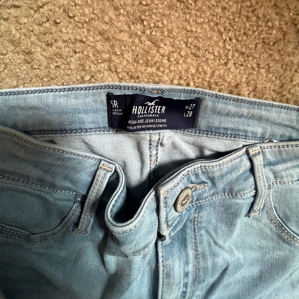 NWT High Rise Ripped Jean Leggings - Picture 4 of 5